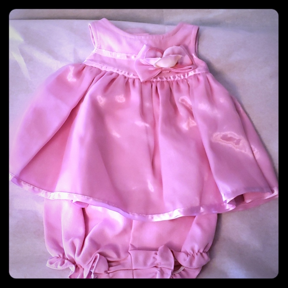 Newborn pink dress w/bloomers